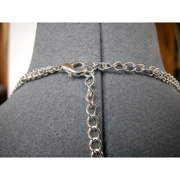 NY Silver Chainmaille Necklace With Lobster Clasp Pendant - Picture 2 of 2